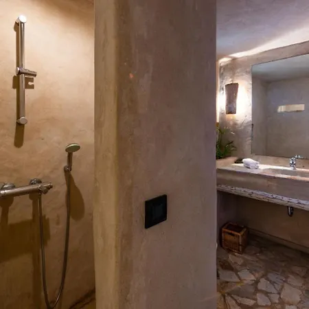 Blue * Parikia (Paros)